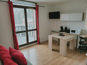 Jolies Appartement 6 couchages a praloup 1600 avec balcons